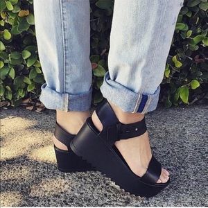 Steve Madden Surfside Platform Sandal
